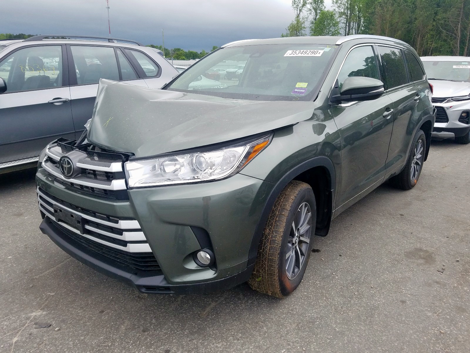 5TDJZRFH8JS886207 2018 TOYOTA HIGHLANDER - Image 2