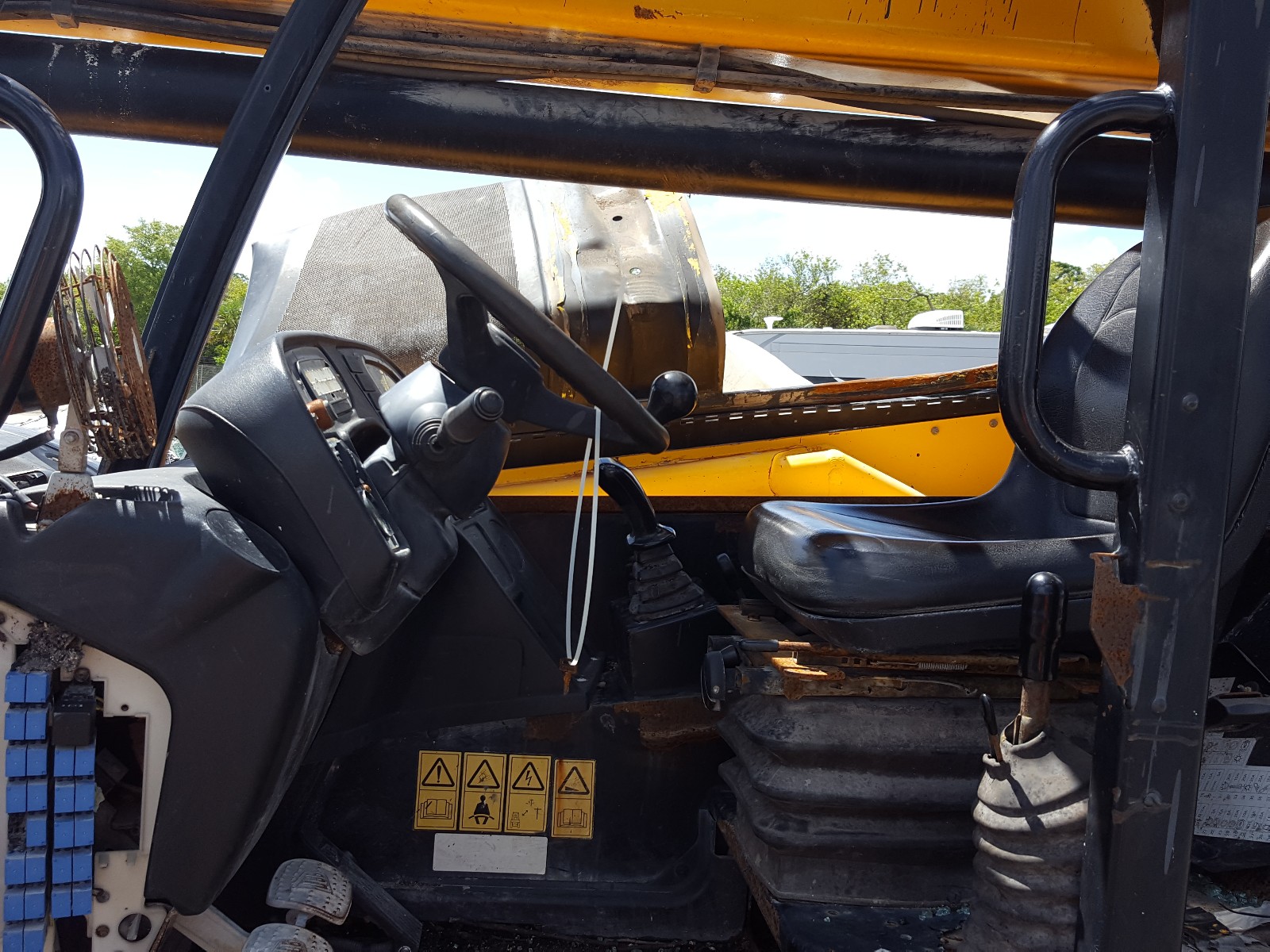 2014 JCB FORKLIFT for Sale FL FT. PIERCE Wed. May 20, 2020 Used