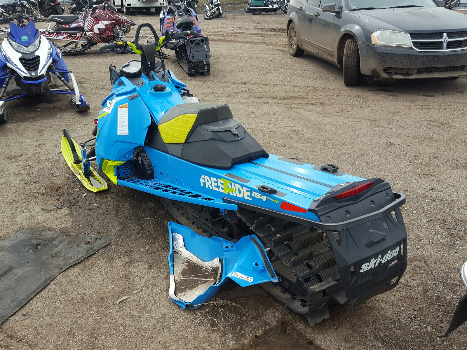 Salvage 2017 SKI DOO SNOWMOBILE for Auction