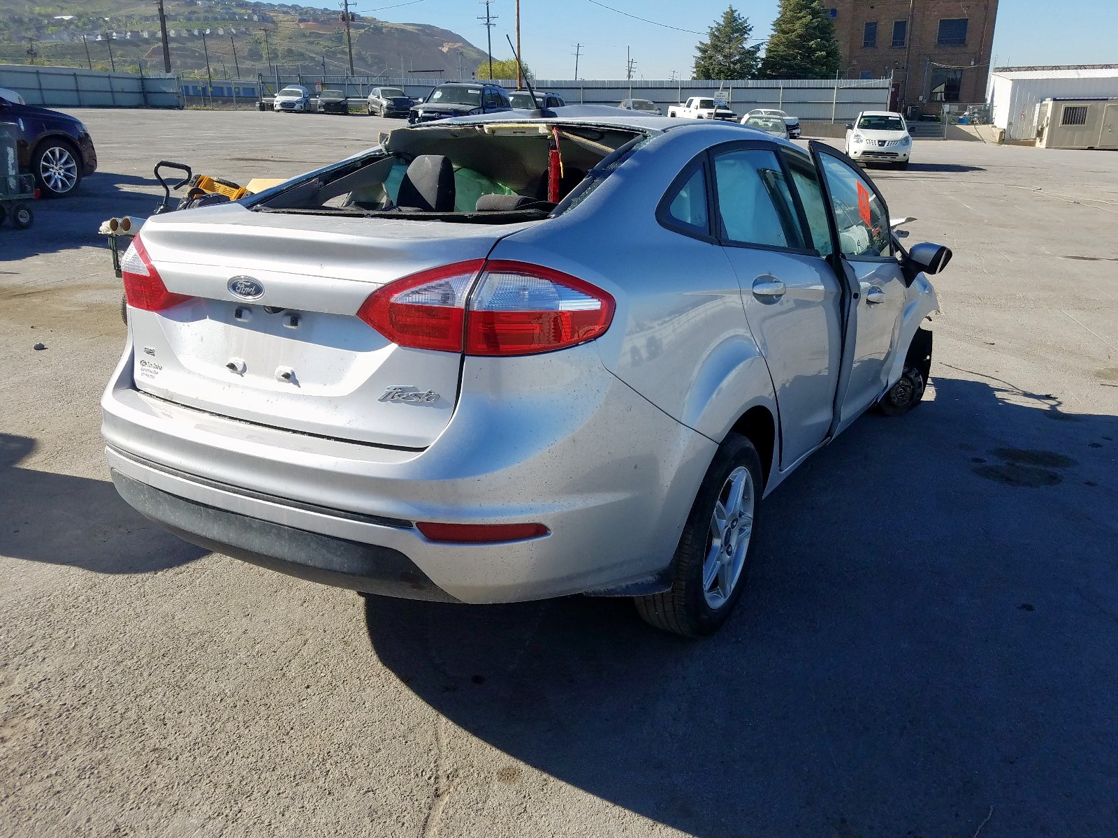 2018 Ford Fiesta Se vin: 3FADP4BJ2JM112152