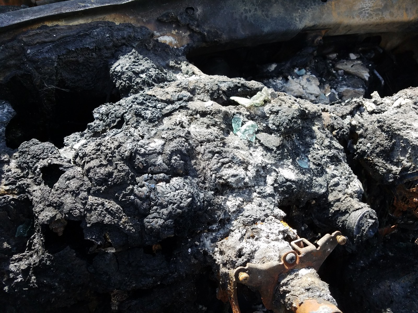 2005 Lexus Es 330 VIN: JTHBA30G255107631 Lot: 37783680