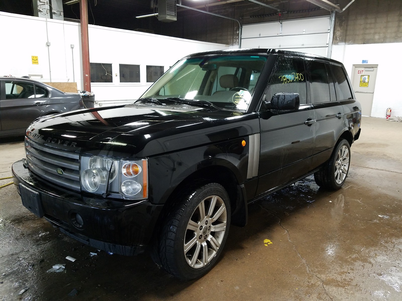 Salvage 2004 LAND ROVER RANGEROVER for Auction
