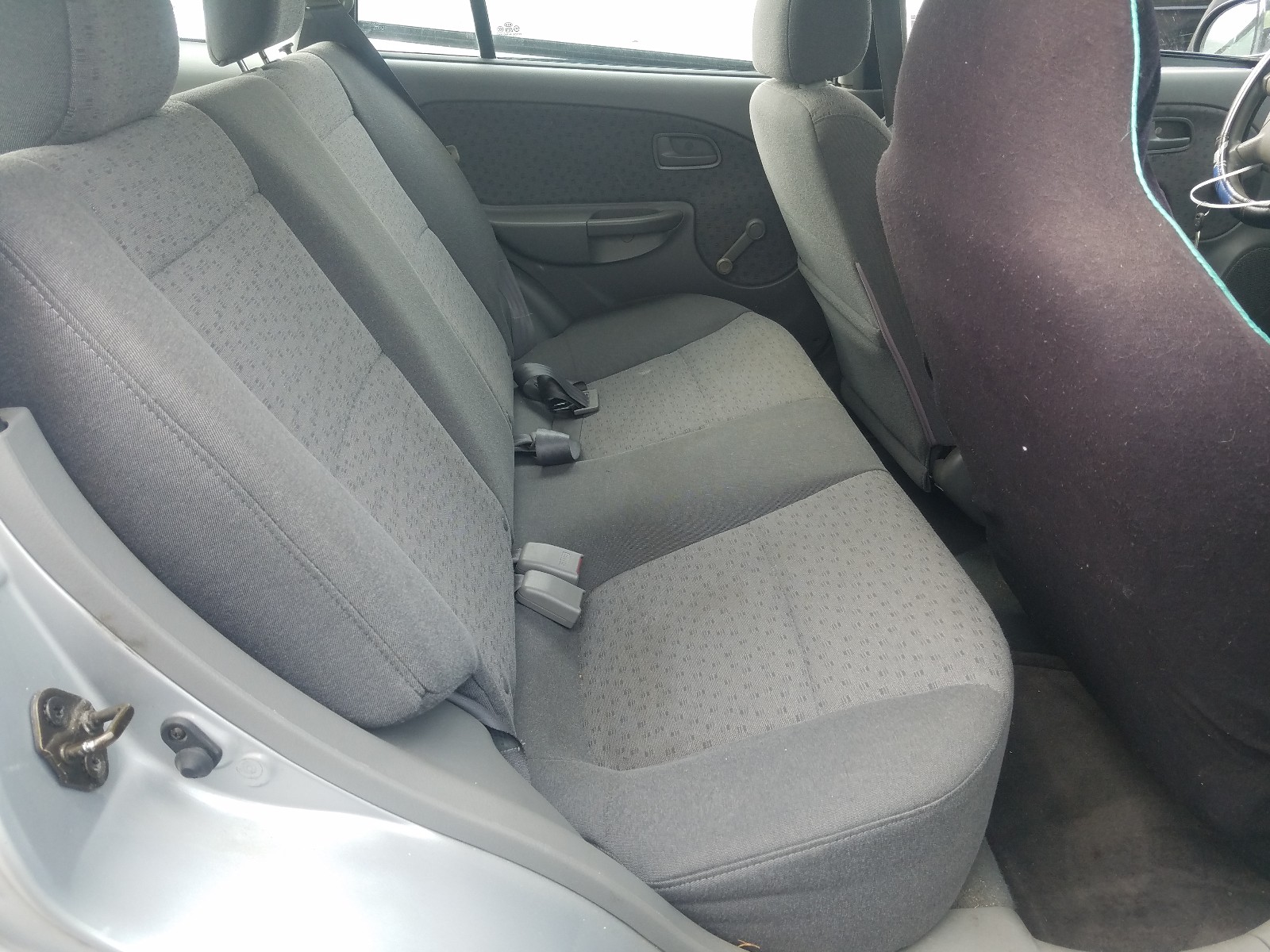 KNADC165456266687 2005 Kia Rio Cinco