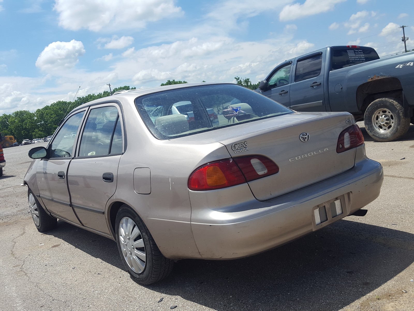 Toyota corolla 2000 года