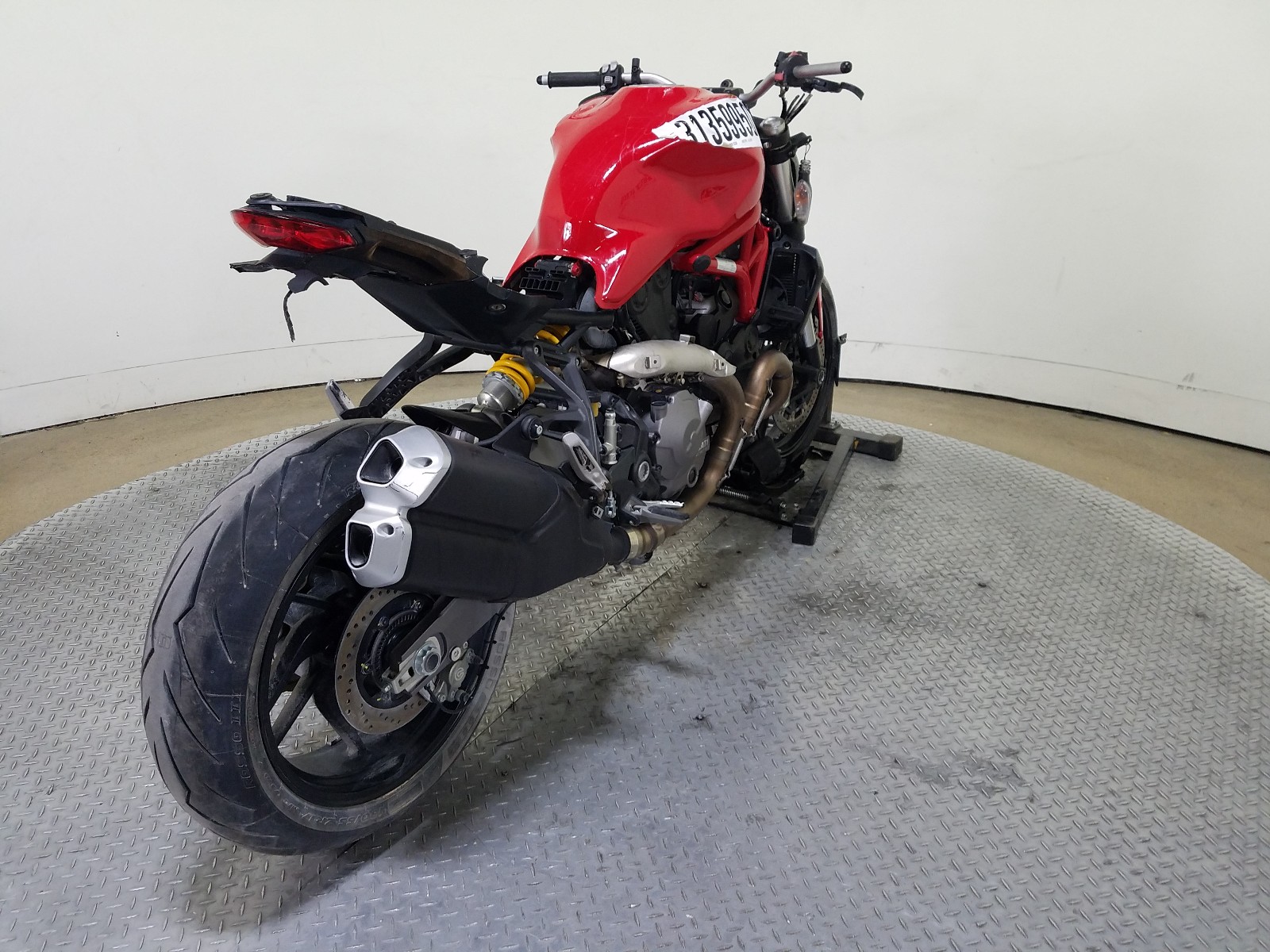 Ducati Monster 82