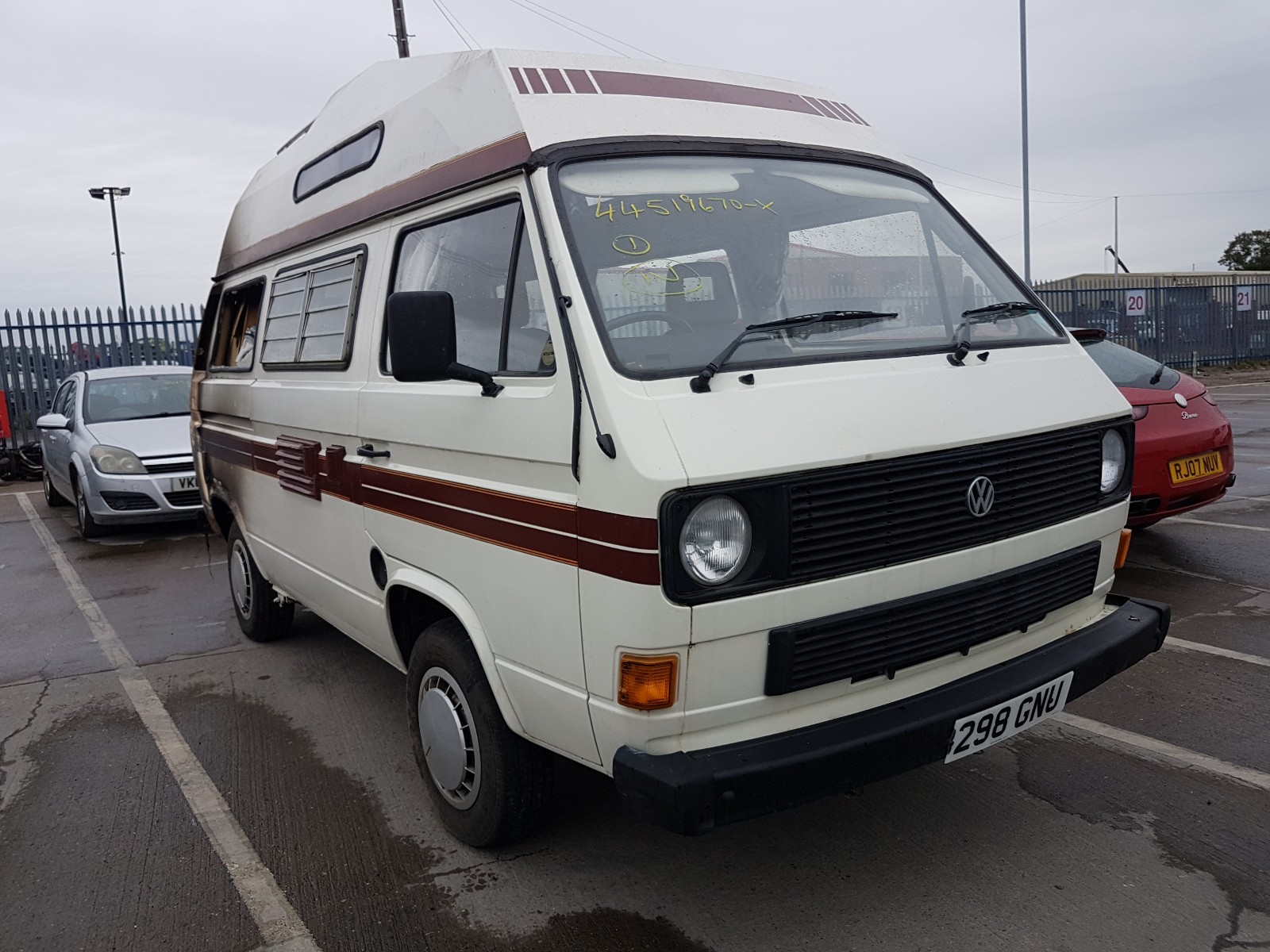 1985 VOLKSWAGEN CARAVELLE for sale at Copart UK - Salvage Car Auctions