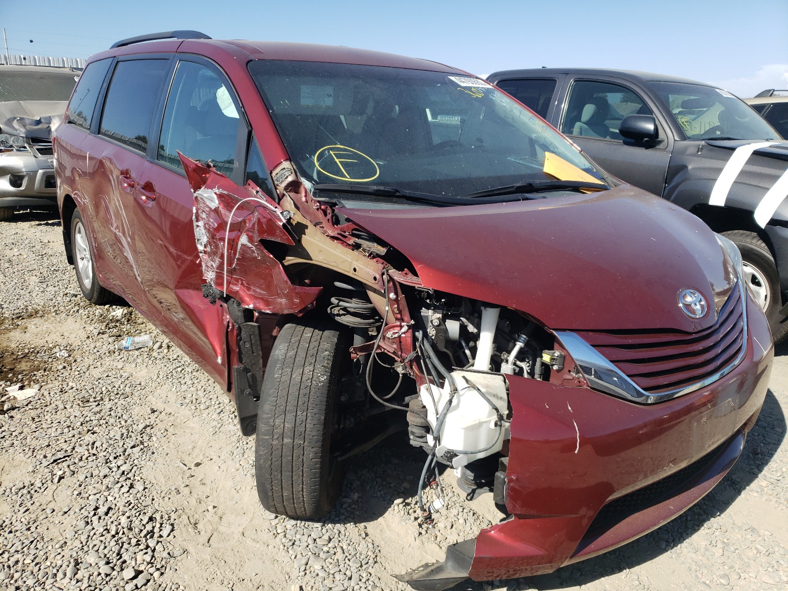 2015 Toyota Sienna Le For Sale At Copart Sacramento Ca Lot 44790680 Salvagereseller Com