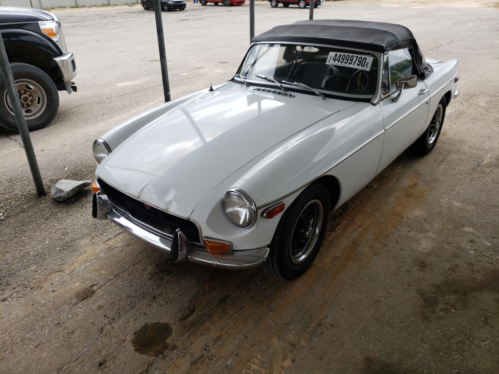 MGB машина. Автомобиль b ID D 1. Bid cars.