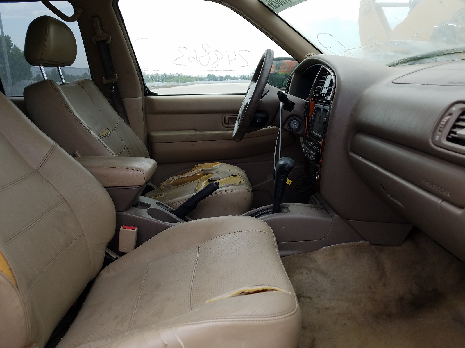 Lot #3304544441 2001 NISSAN PATHFINDER