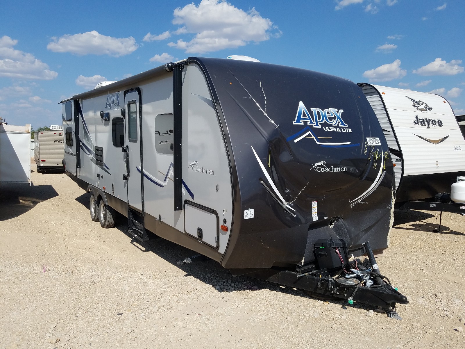 Trailer 2019. Прицеп Keystone Bullet, 290bhs. Keystone Bullet 290bhs. Coachman.