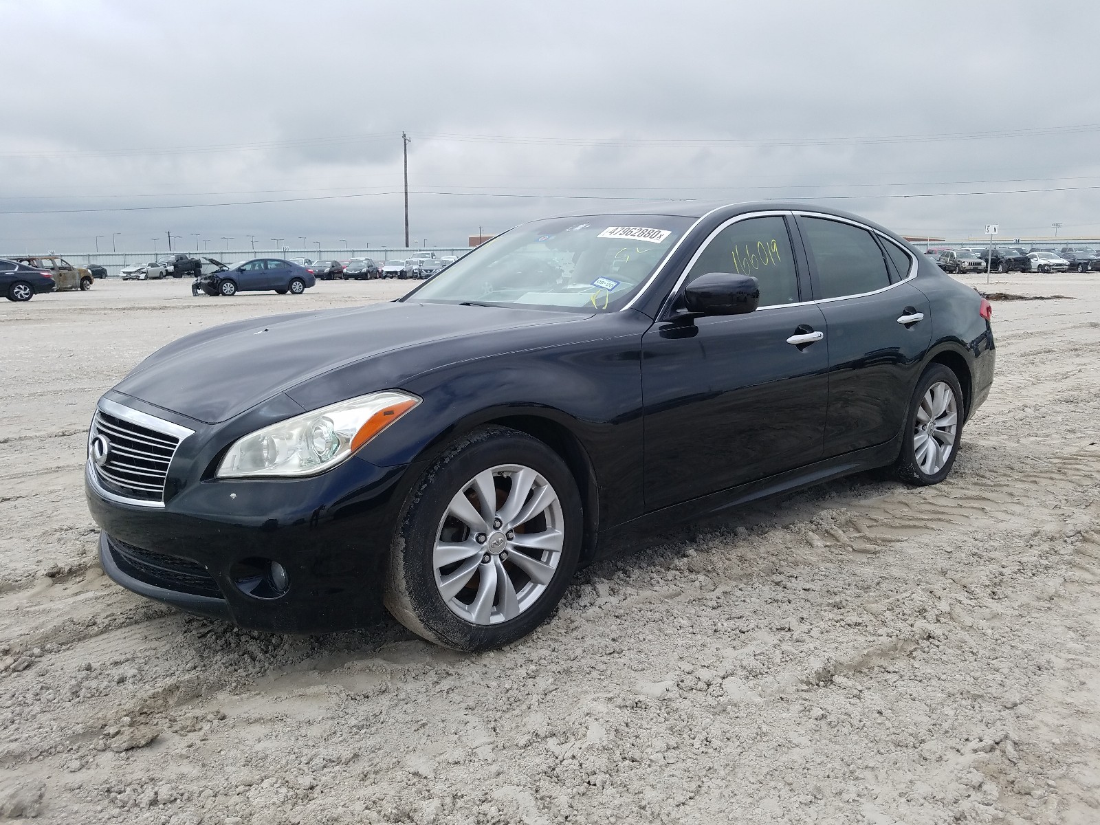 Infiniti m37 Black