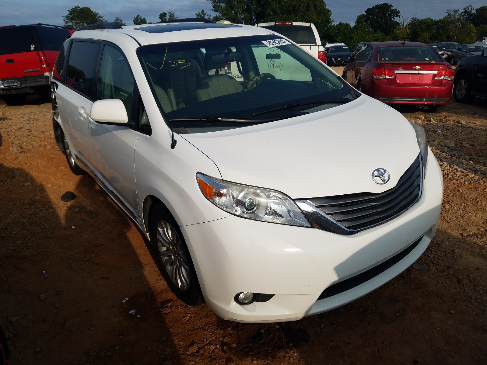 Toyota Sienna XLE 2014