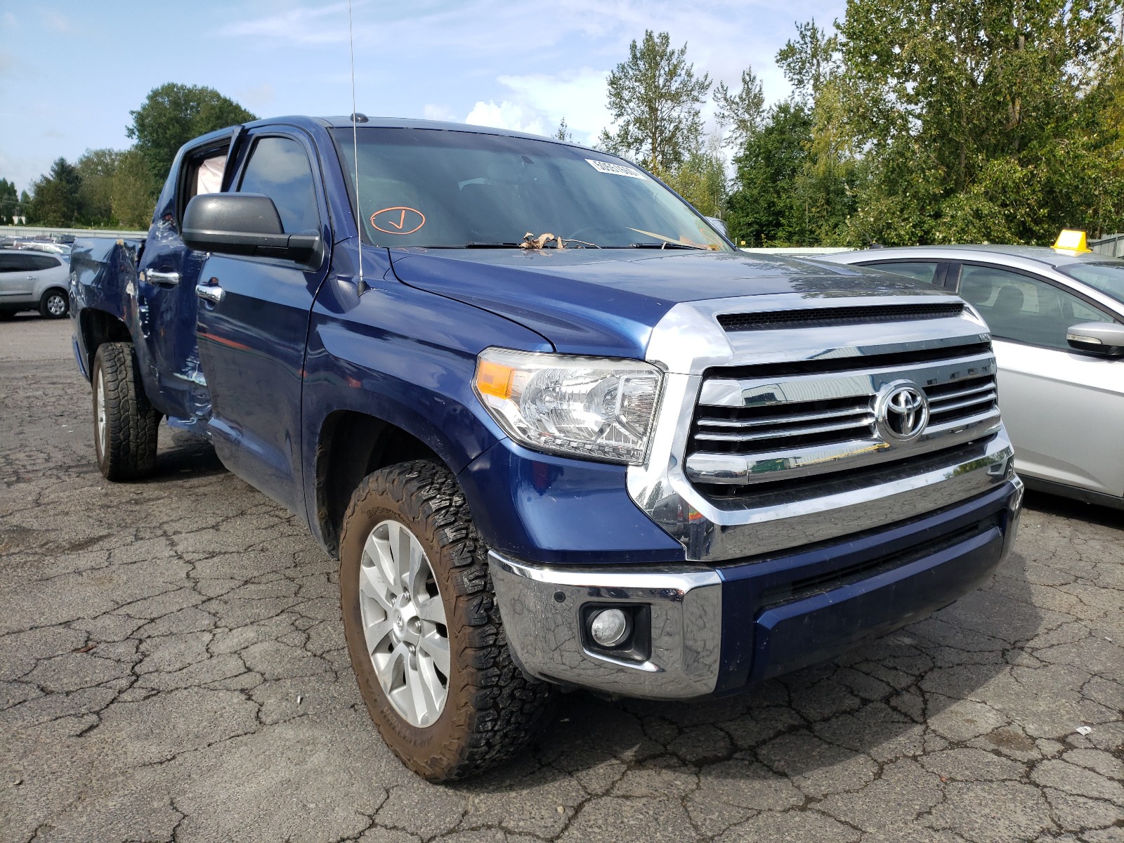 Toyota Tundra 2014 CREWMAX