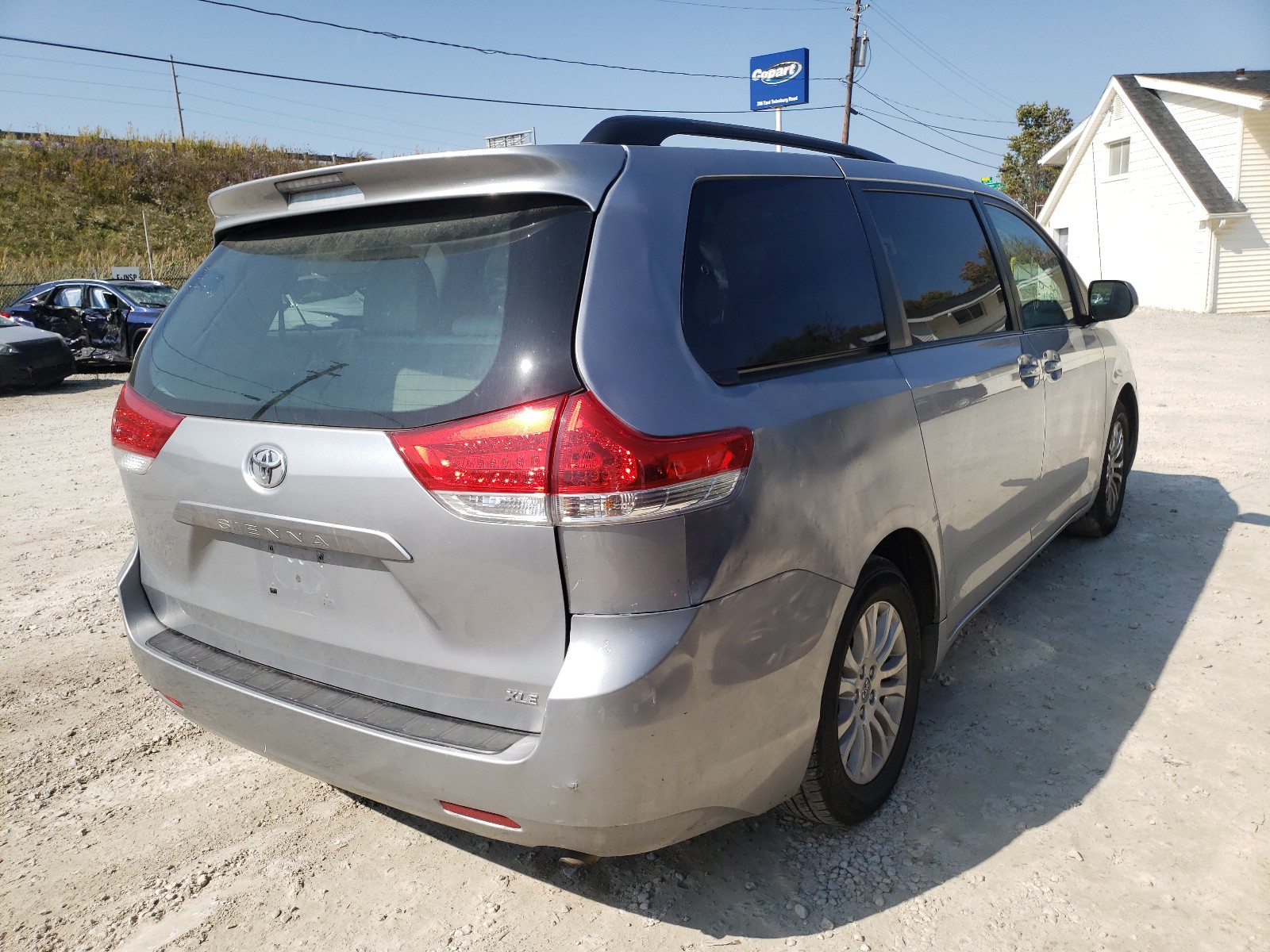 Toyota Sienna XLE 2014