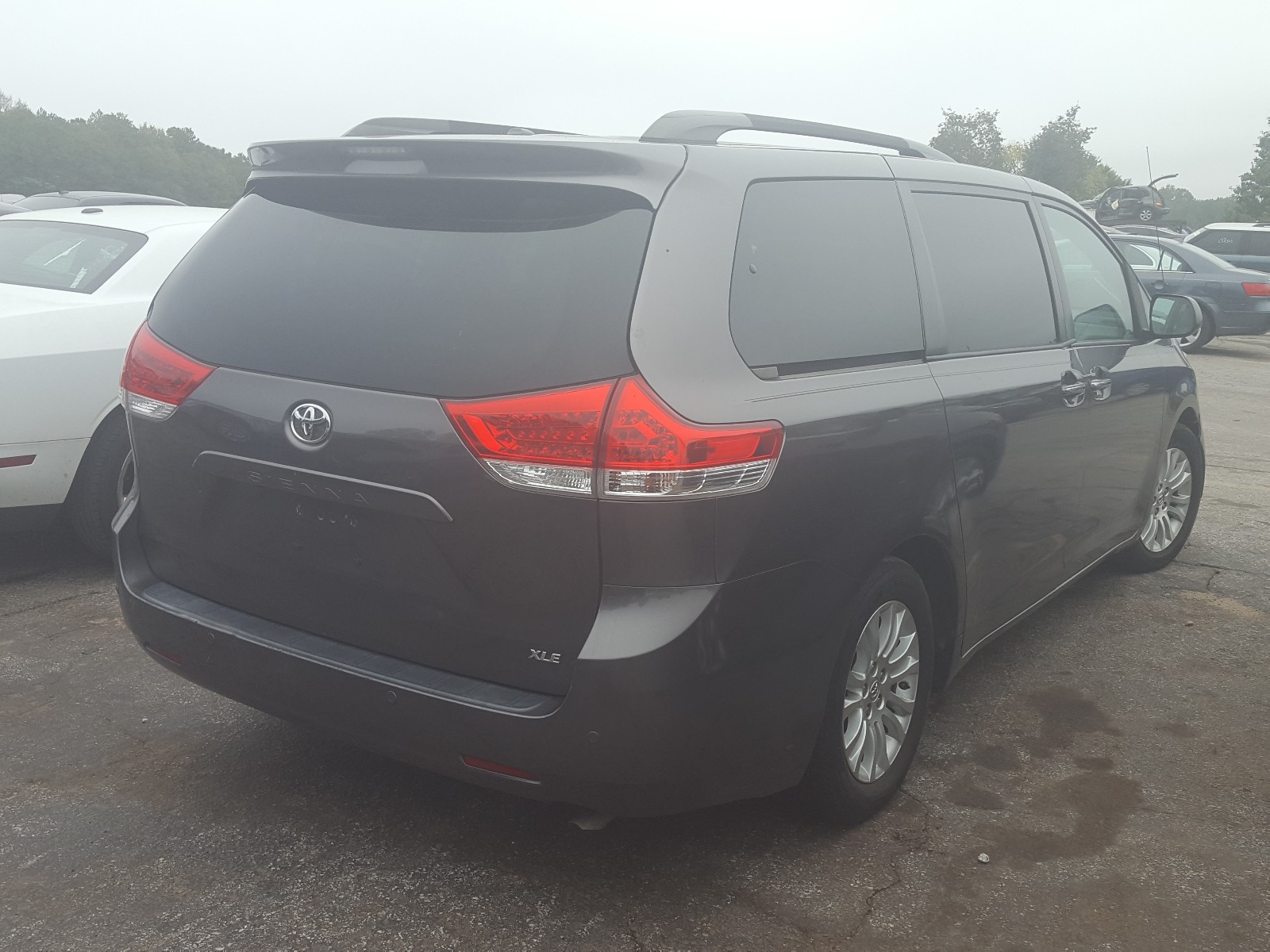 Toyota Sienna XLE 2014