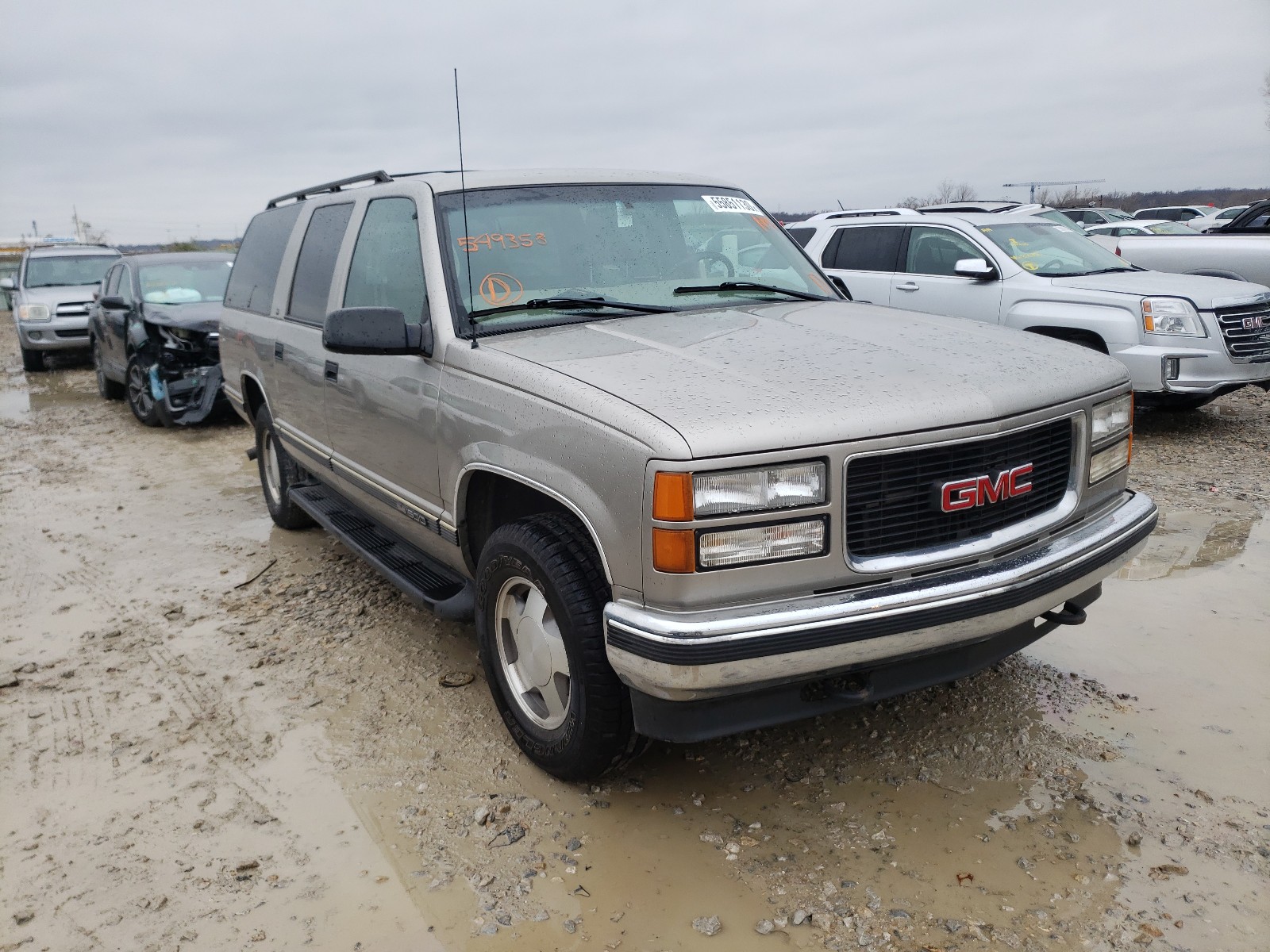 Suburban 5.7. GMC Suburban 1999. Chevrolet Suburban 1999. Додж Субурбан 1999. Задний мост редуктор GMC Субурбан 1999 год.