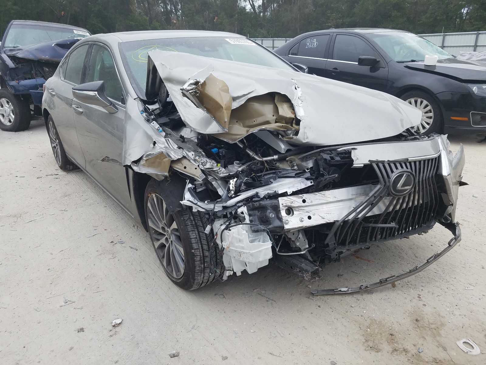 Salvage Lexus Es