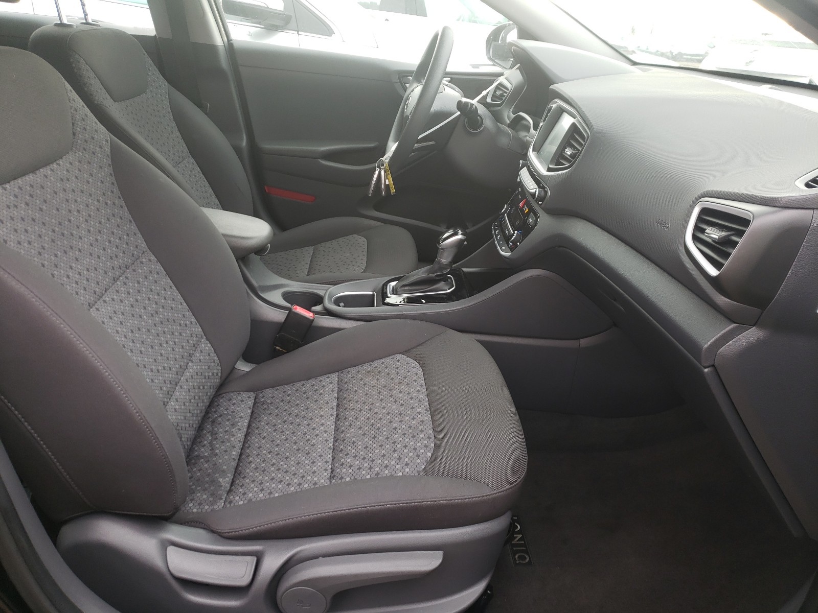 2019 Hyundai Ioniq Blue VIN: KMHC65LC1KU175752 Lot: 62530784