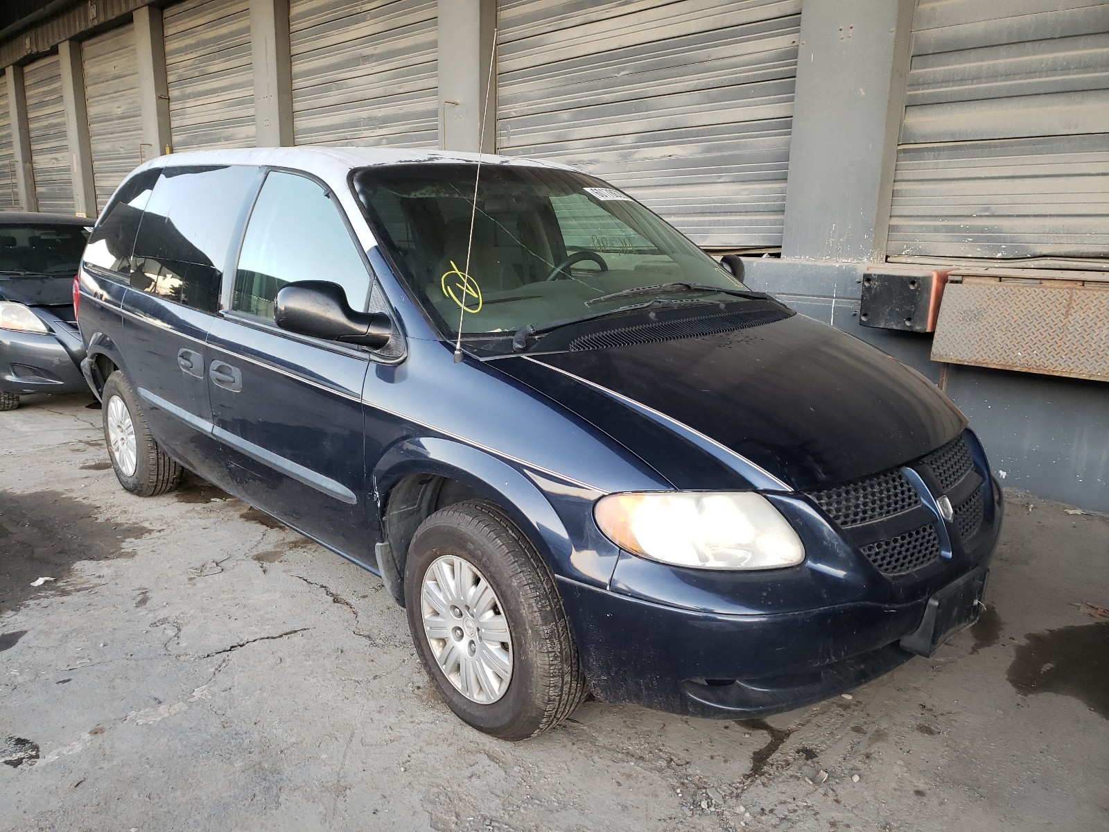2003 dodge caravan se