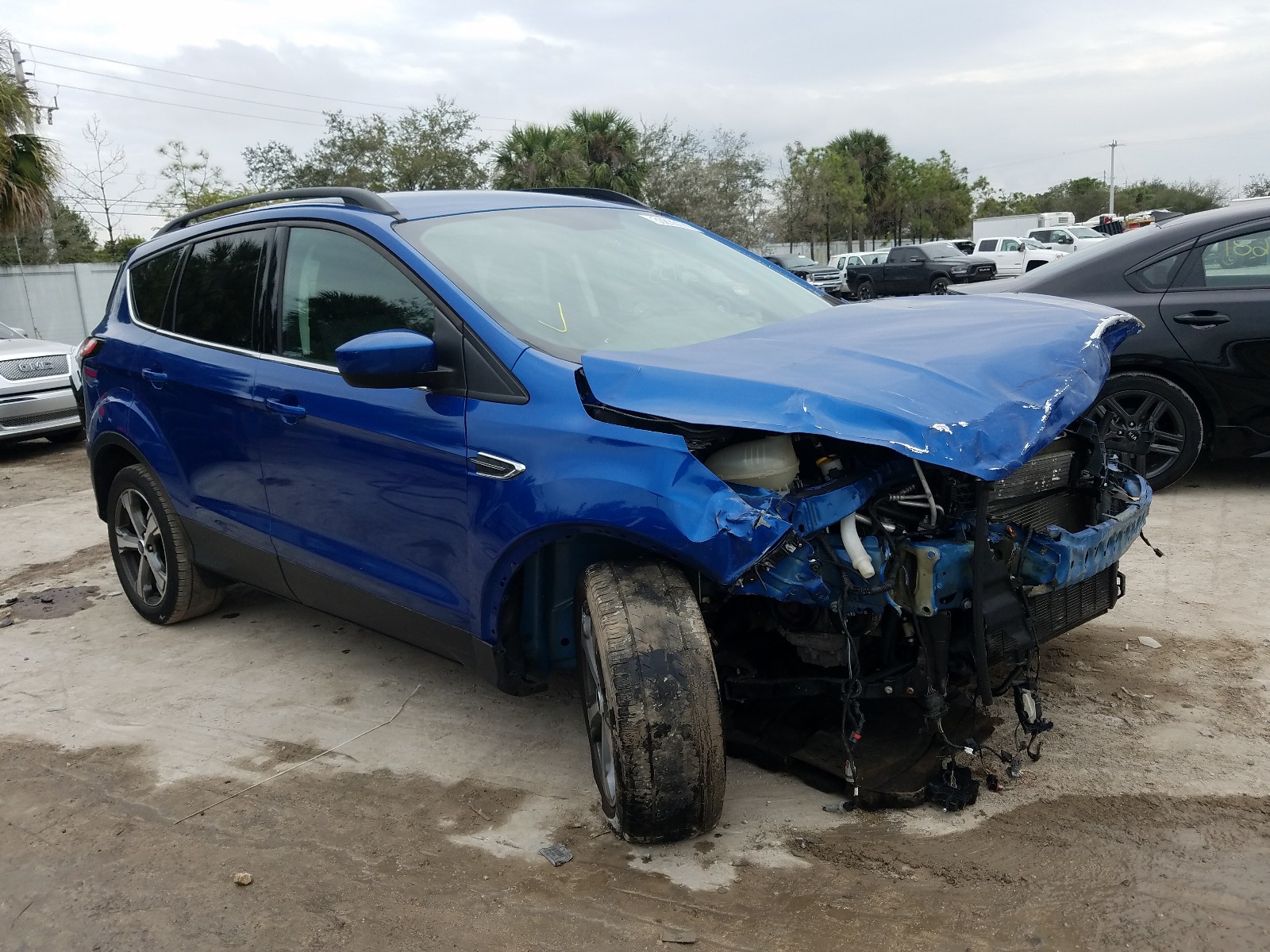 1FMCU0GD3HUD27096 FORD ESCAPE 2017