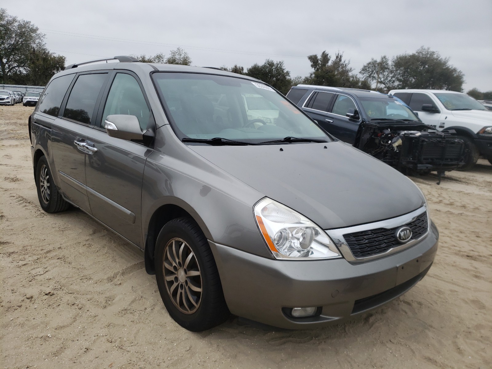 Kia Sedona 2012