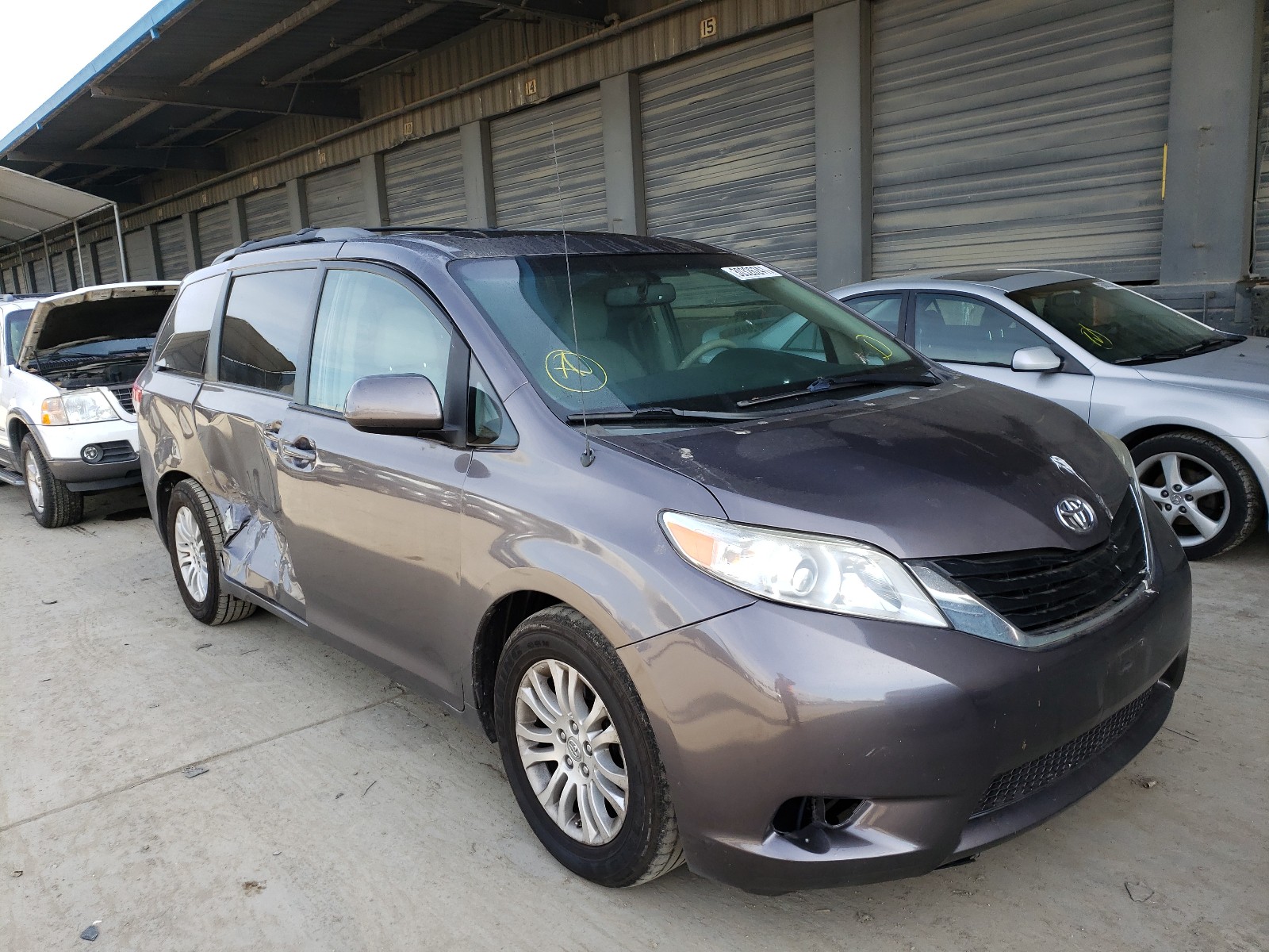 Toyota Sienna XLE