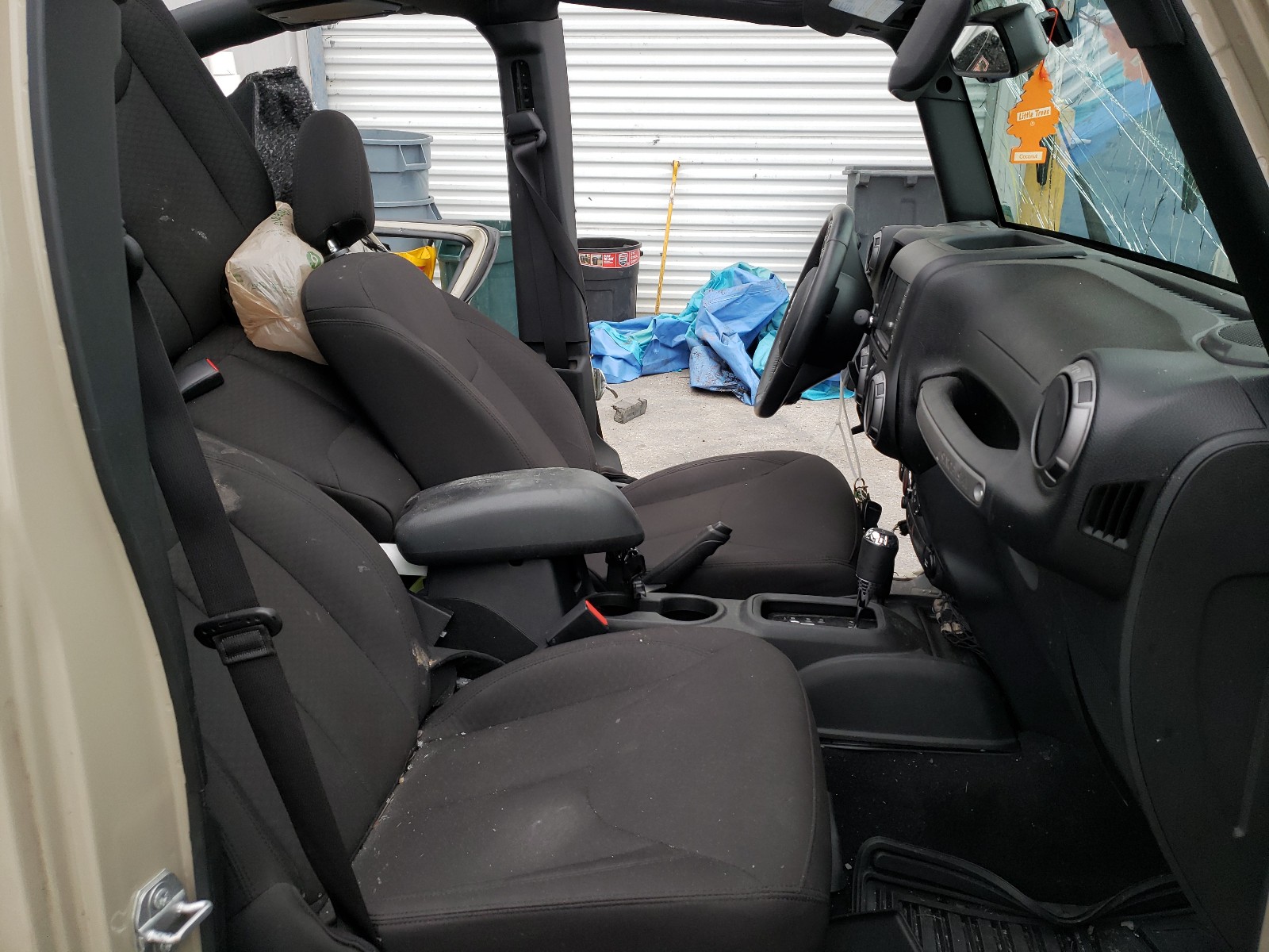 2017 Jeep Wrangler - Image 5