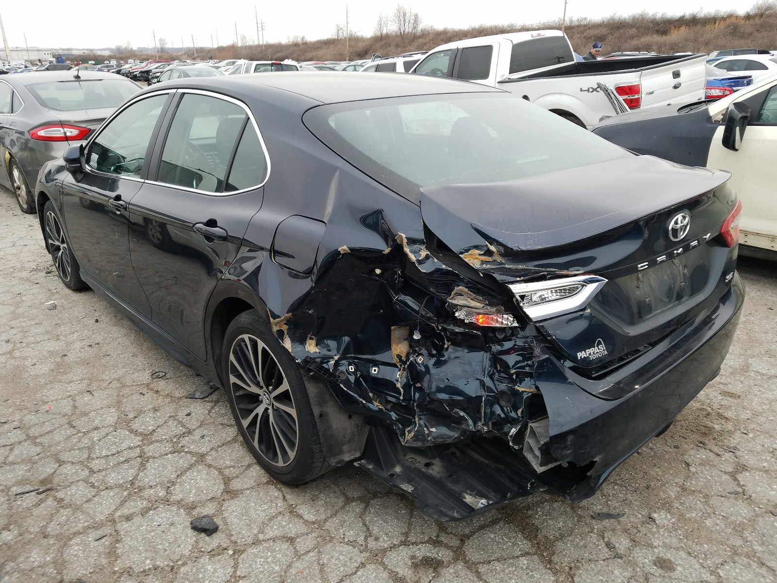 Toyota Camry l 2018