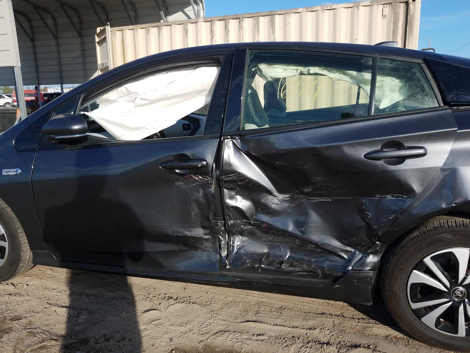 JTDKARFP3H3051422 2017 Toyota Prius Prime