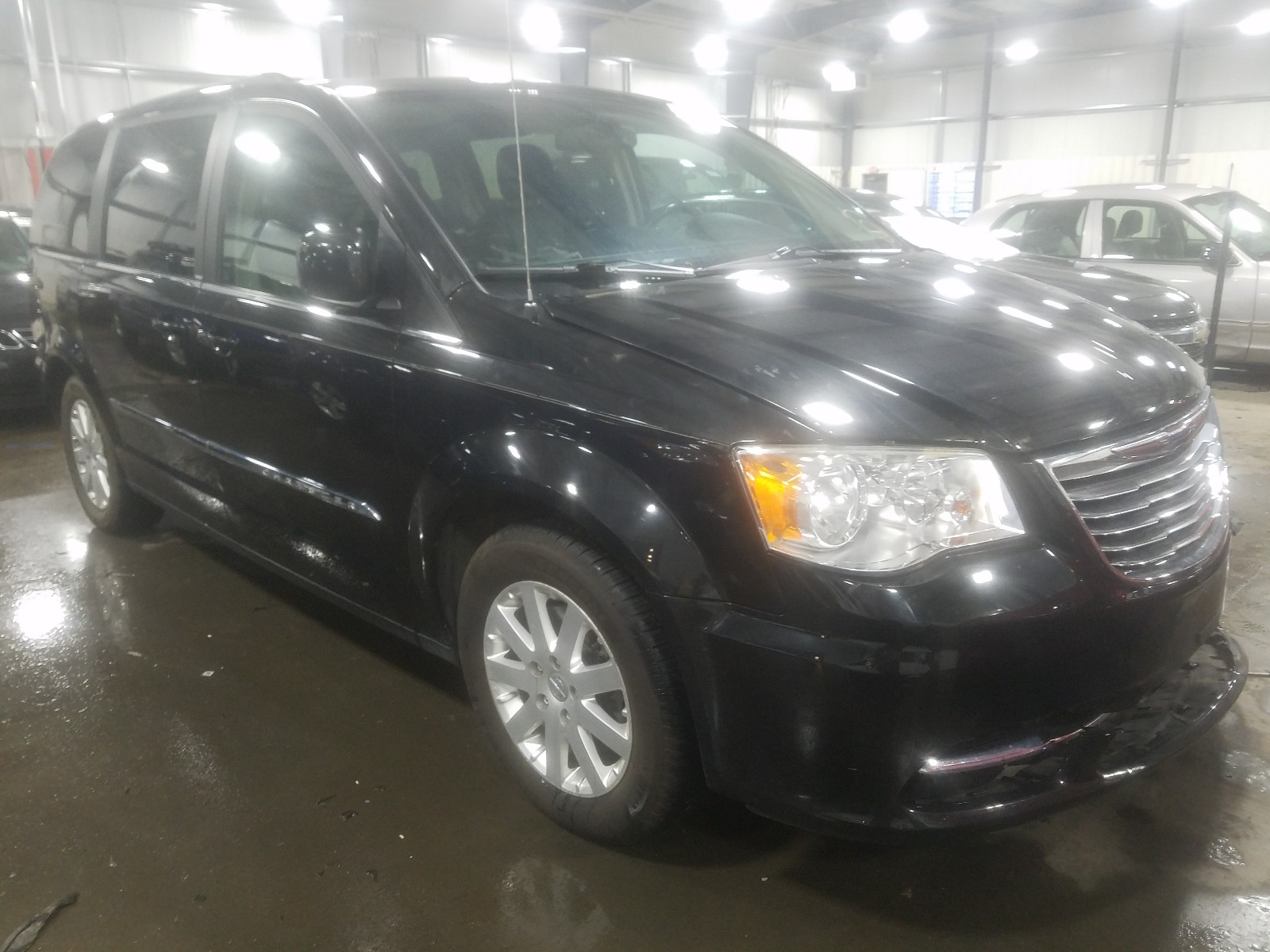 CHRYSLER TOWN & COU 2014, 2C4RC1BG9ER113540 — Auto Auction Spot