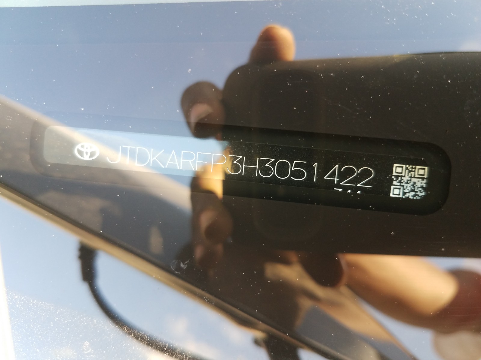 JTDKARFP3H3051422 2017 Toyota Prius Prime