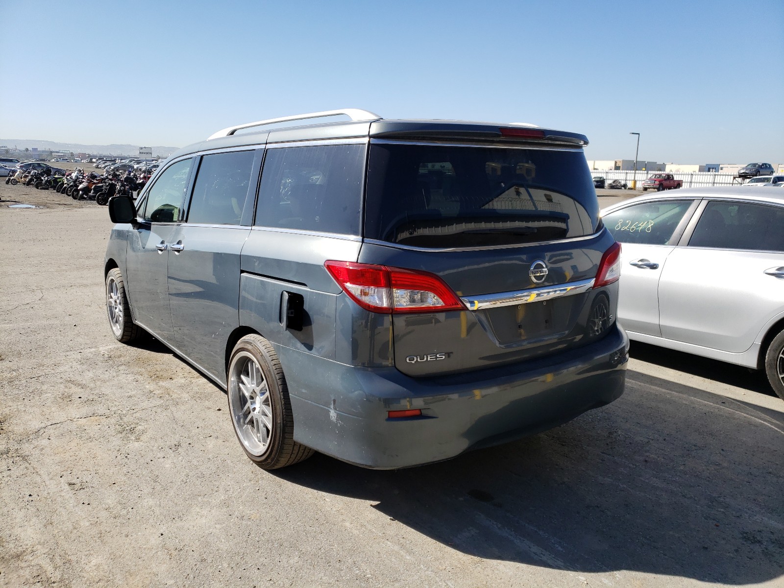 Nissan Quest 2021