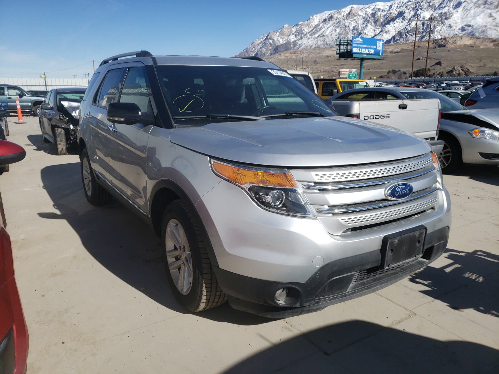 Ford Explorer 2012 с кузовом