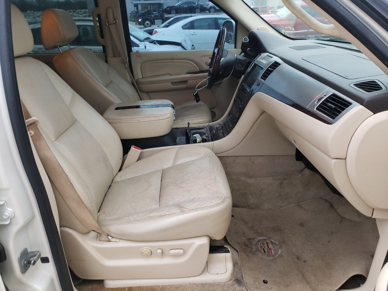 1GYFK63818R245058 2008 Cadillac Escalade Luxury