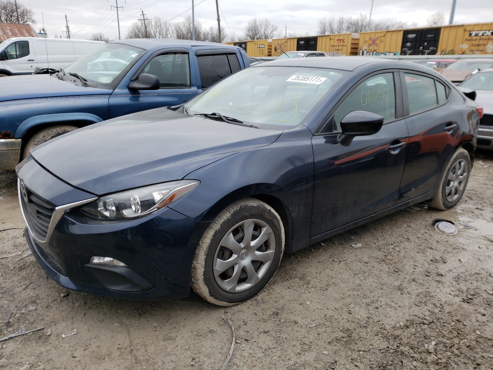 Mazda 3 sv 2015