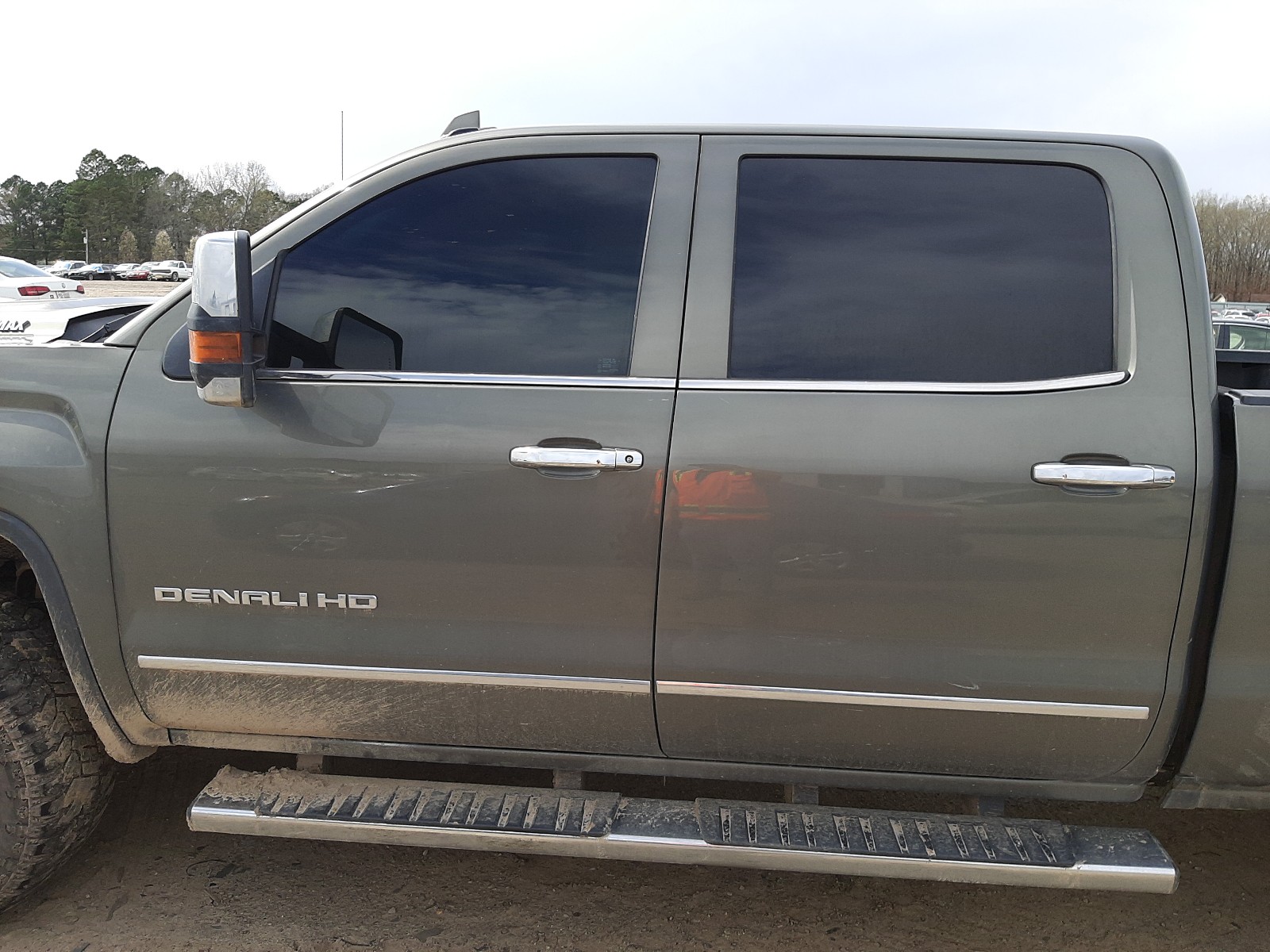 1GT12UEY1JF208925 2018 GMC Sierra K2500 Denali