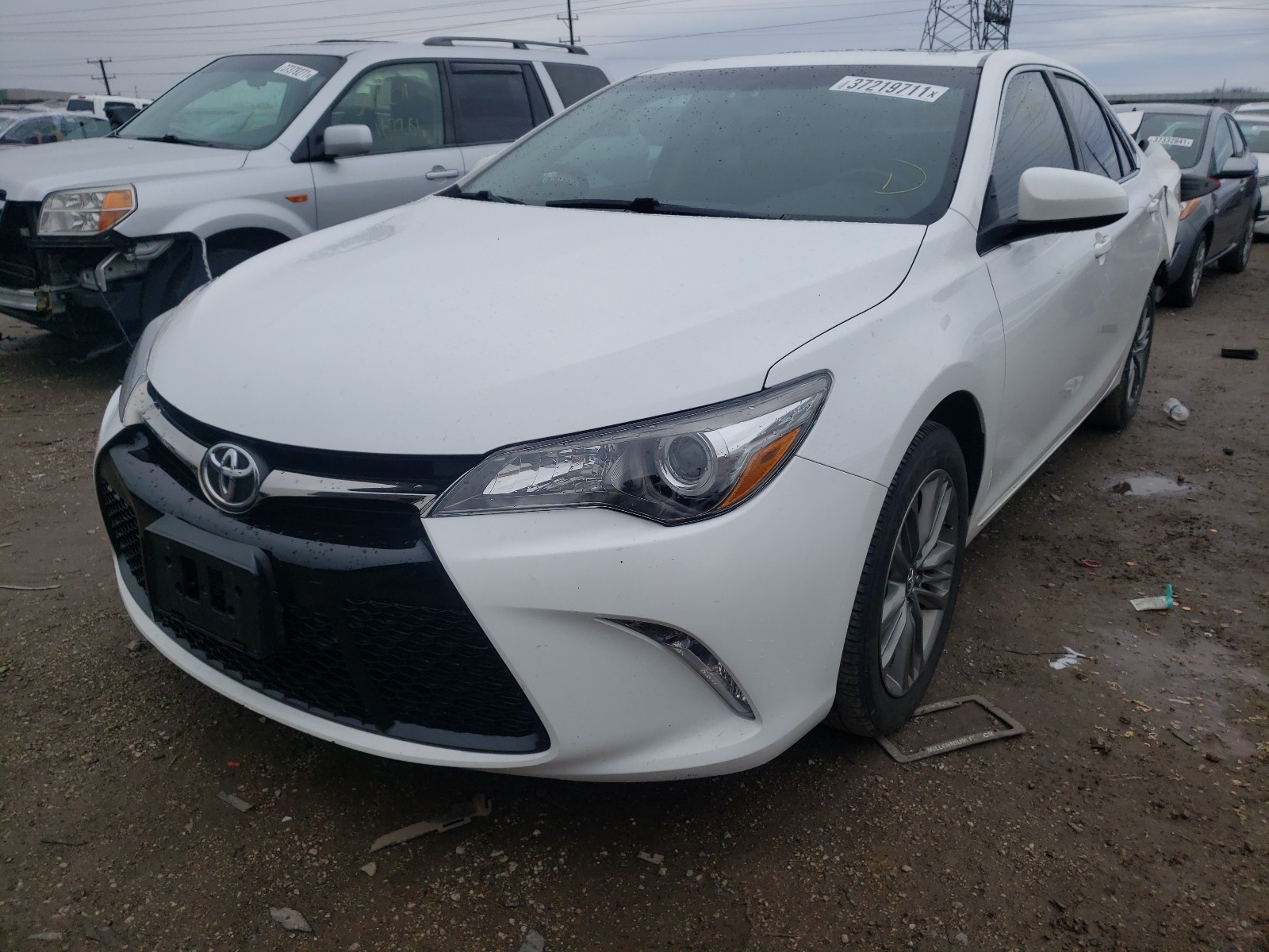 Toyota Camry le 2017