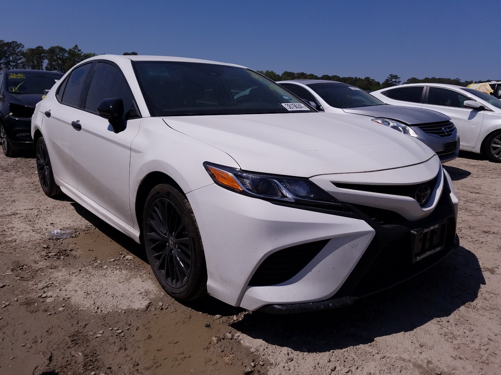 Toyota Camry se 2020