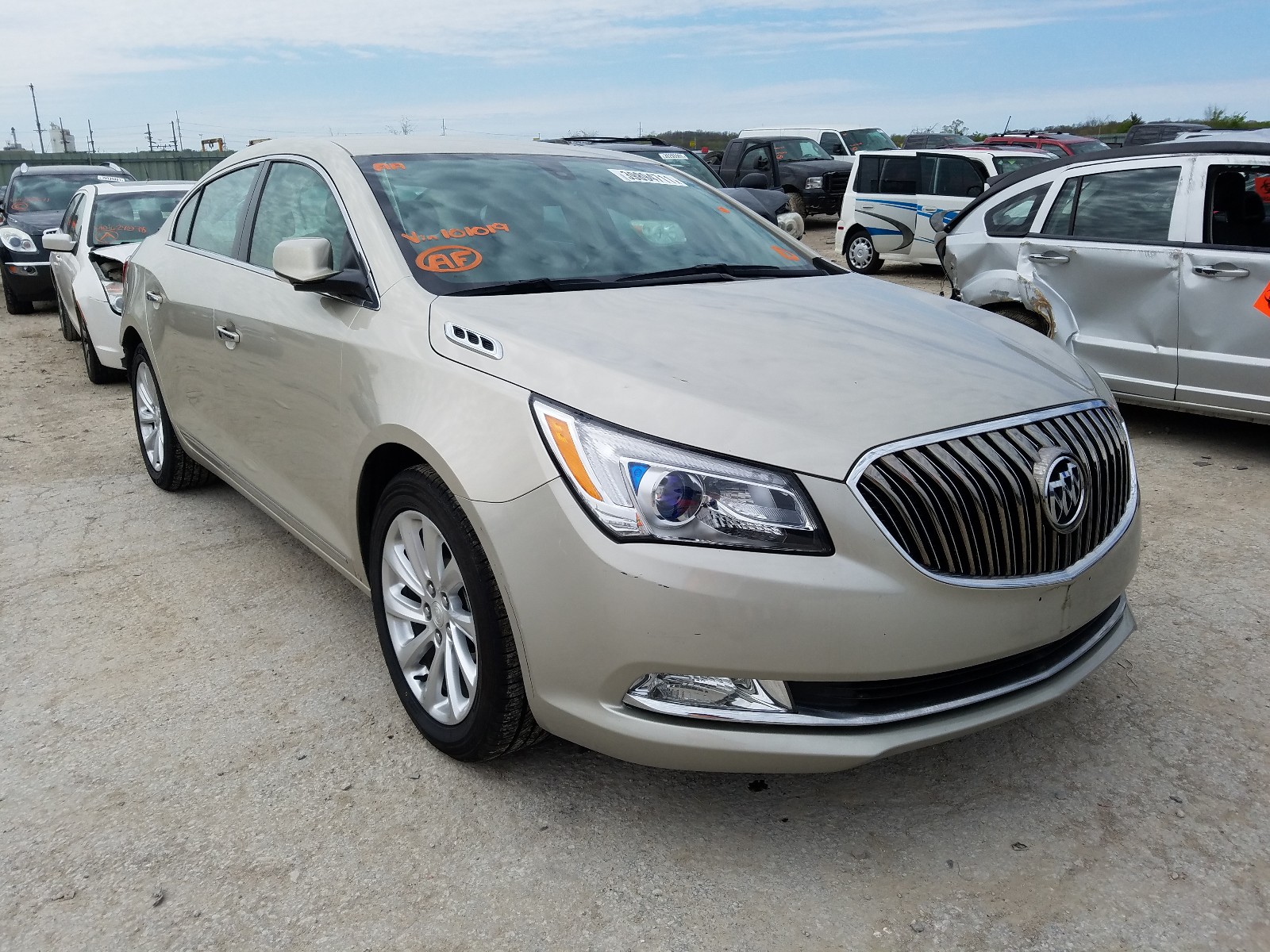 Buick Lacrosse 1