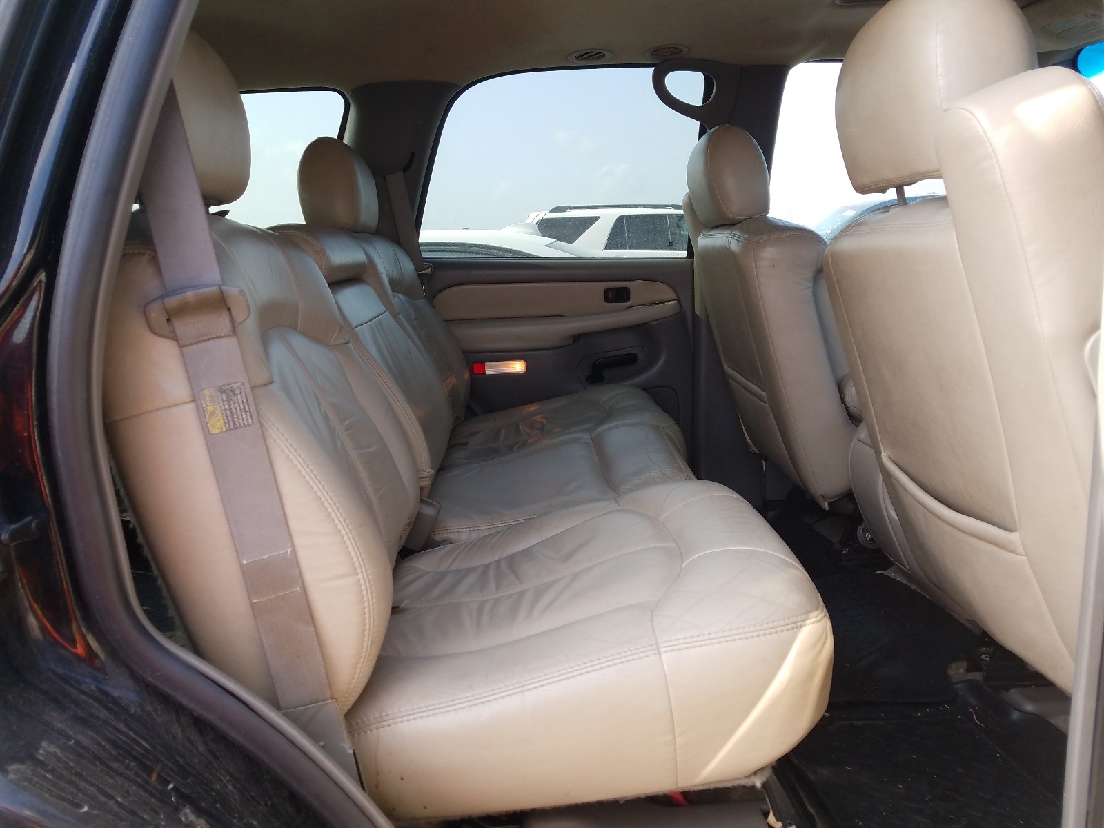 2002 Chevrolet Tahoe K1500 VIN: 1GNEK13ZX2R308010 Lot: 82129834