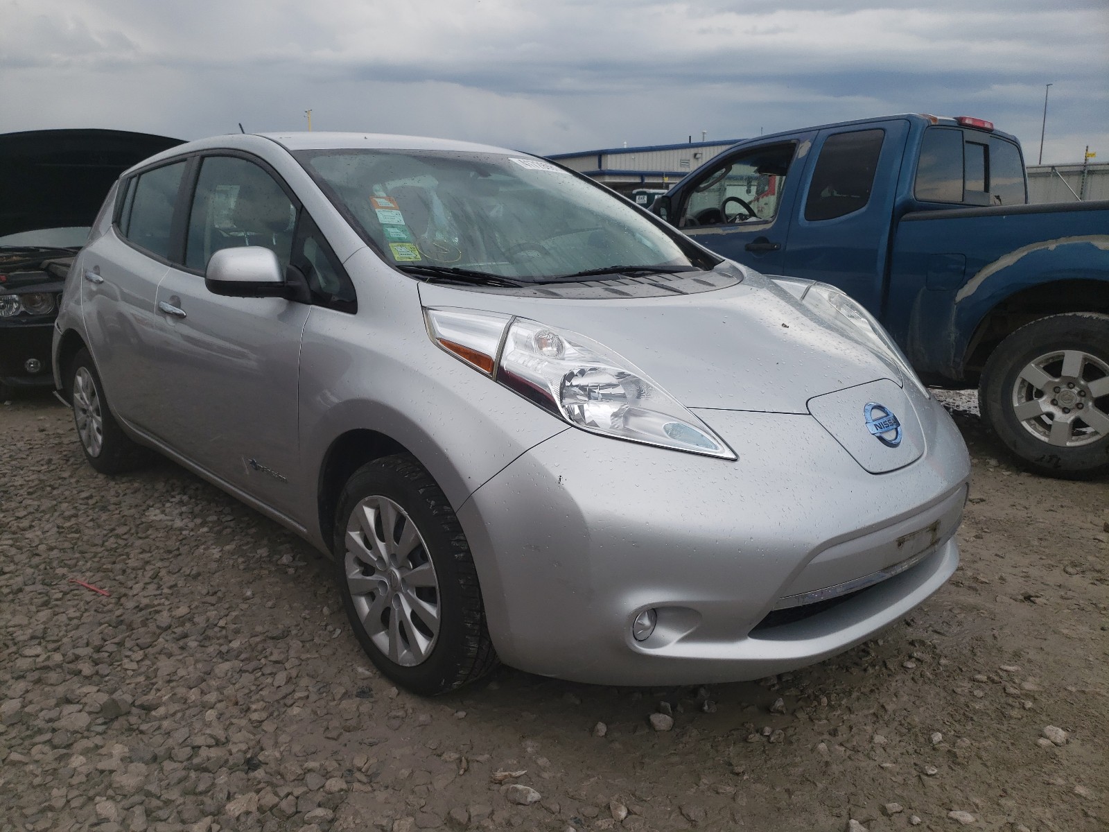 Nissan Leaf s 2015