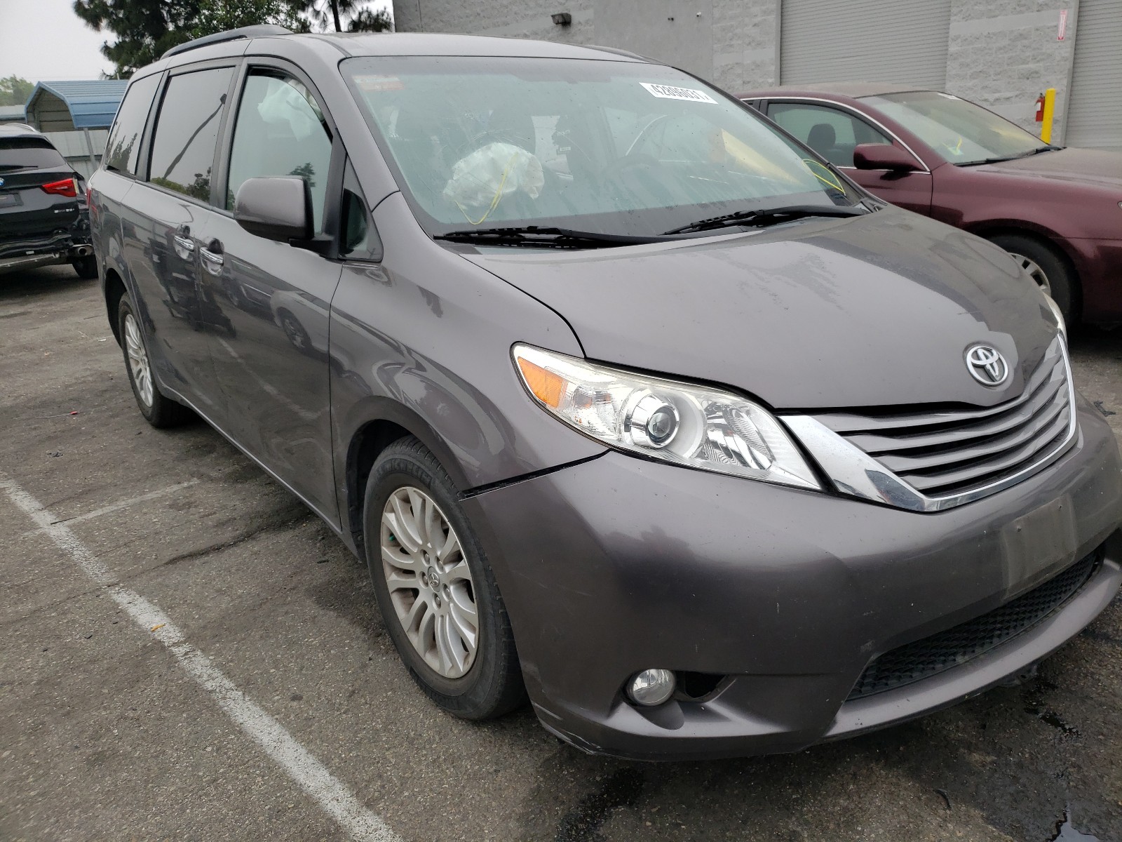 Toyota Sienna XLE