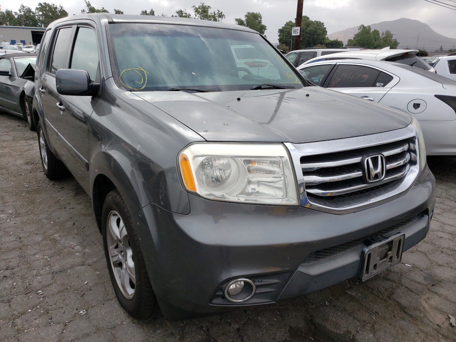Honda pilot 2013. Хонда пилот черный антихром. Выпуск хонда пилот. Тюнинг хонда пилот 2011 года. Honda pilot (на3, на4) 2008-2015.