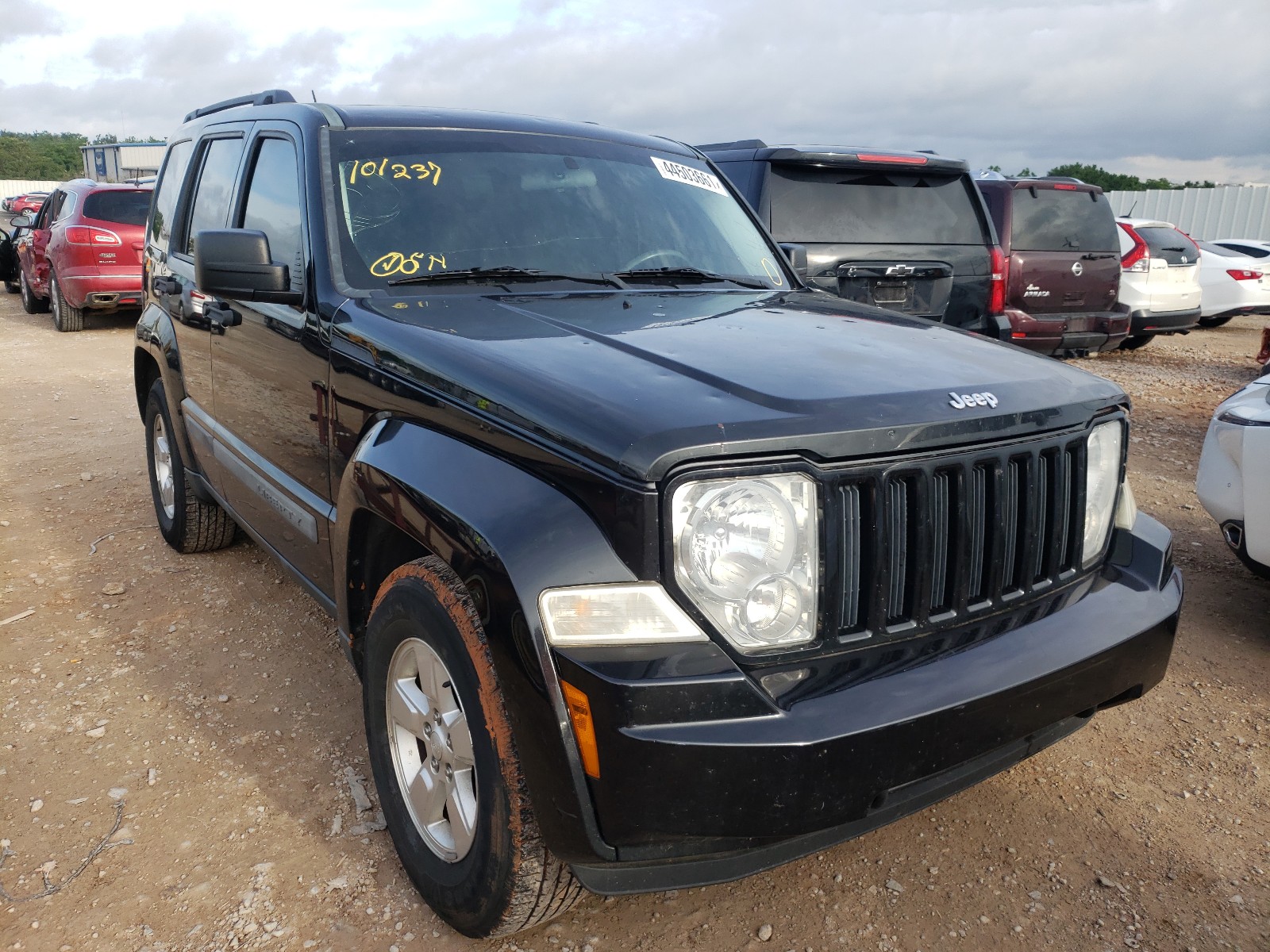 Jeep liberty 3.7. Джип Либерти 3.7. Джип Либерти 2012.