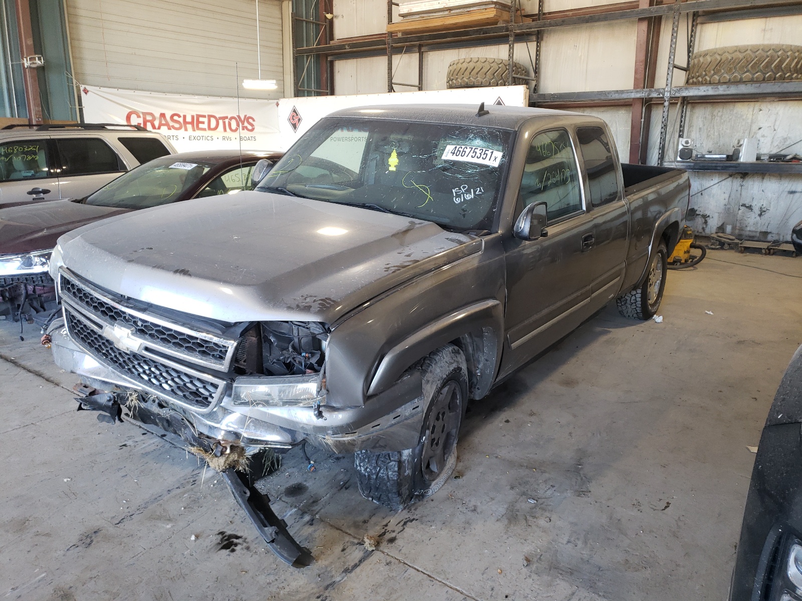 2006 Chevrolet Silverado - Image 2