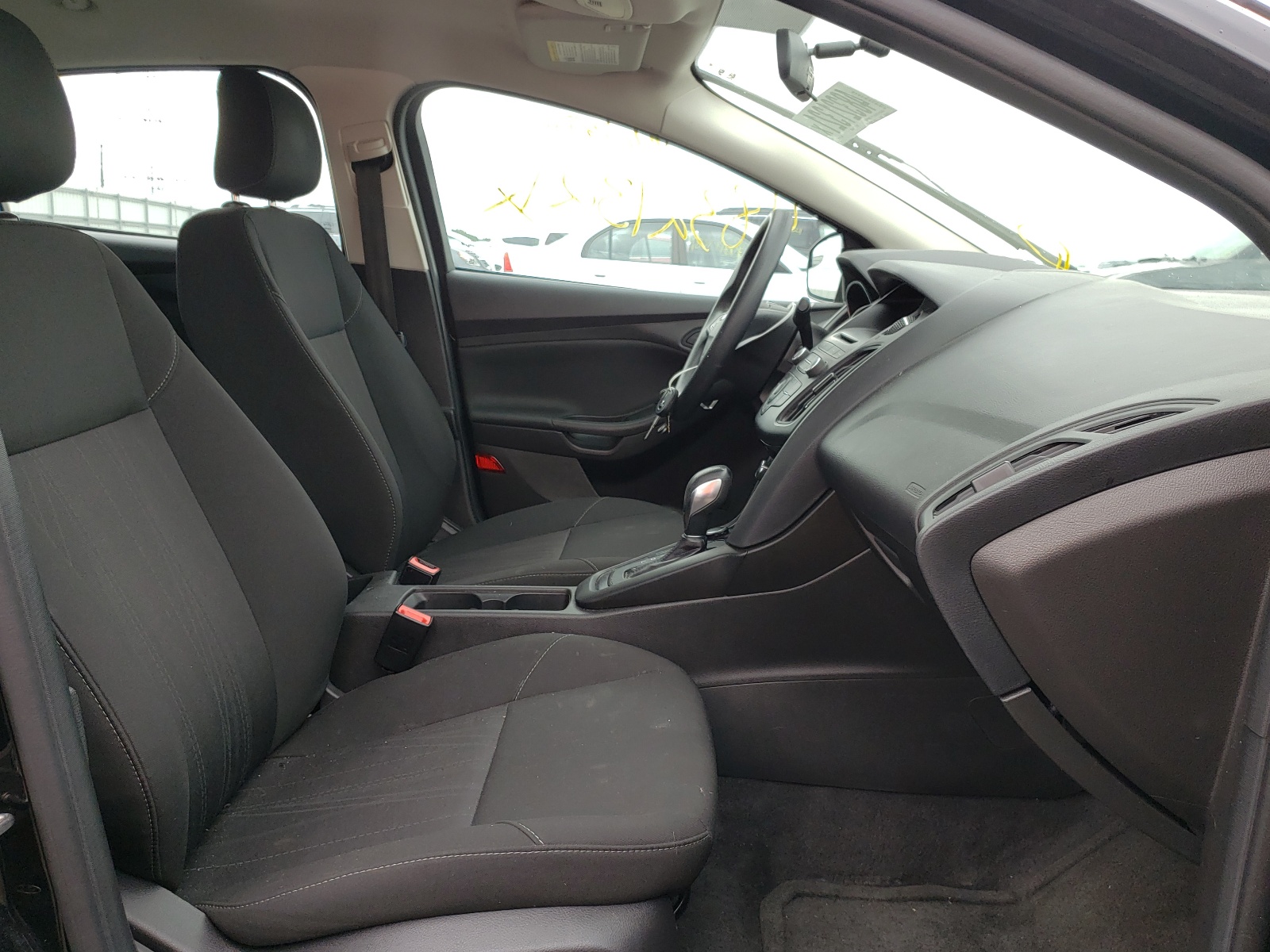 1FADP3E21HL327757 FORD FOCUS 2017