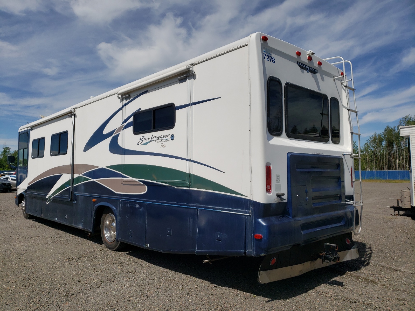 2002 WORKHORSE CUSTOM CHASSIS MOTORHOME CHASSIS W22 for Sale NB MONCTON Vehicle at Copart