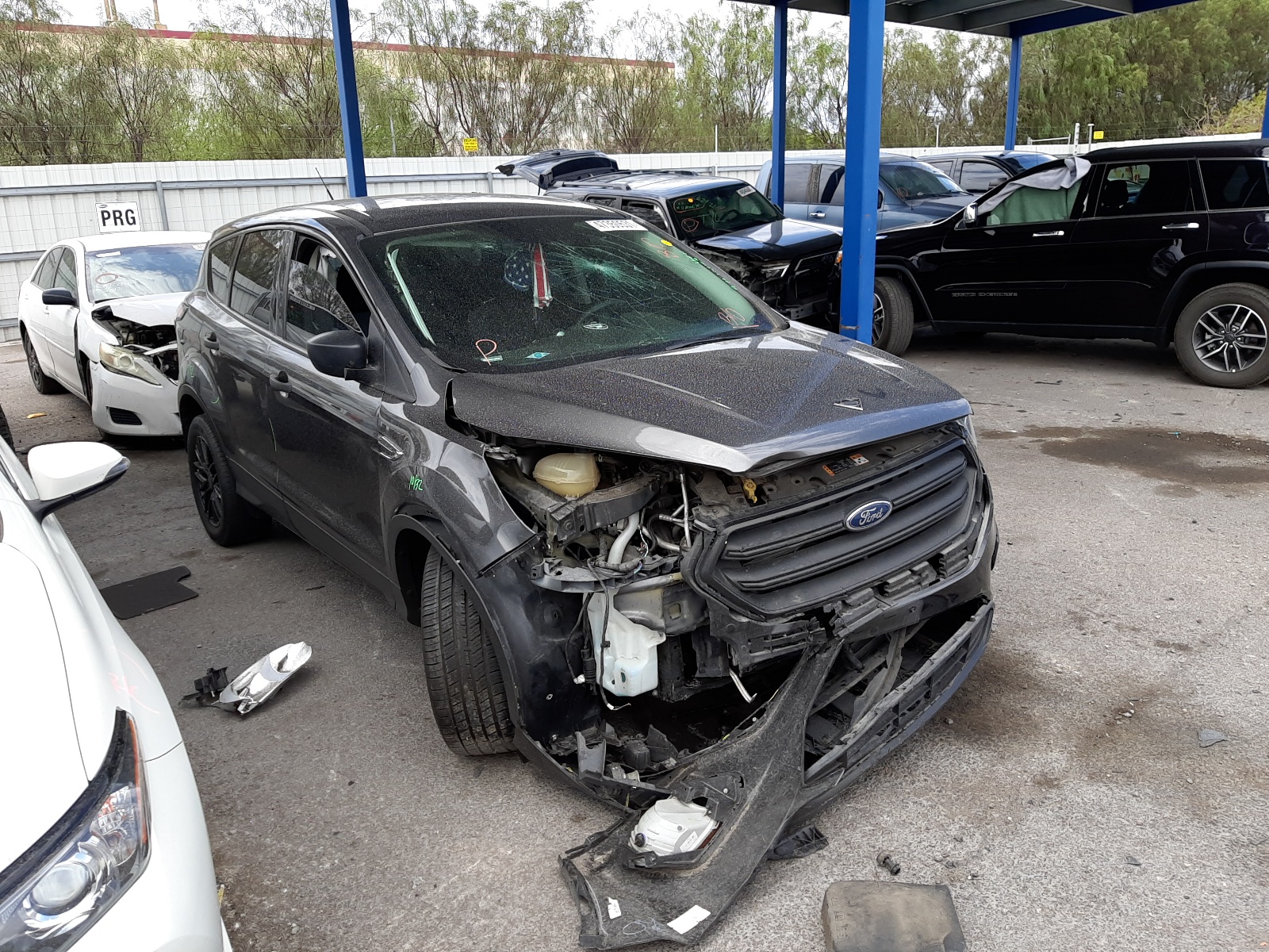 1FMCU0F76JUA56679 FORD ESCAPE S 2018