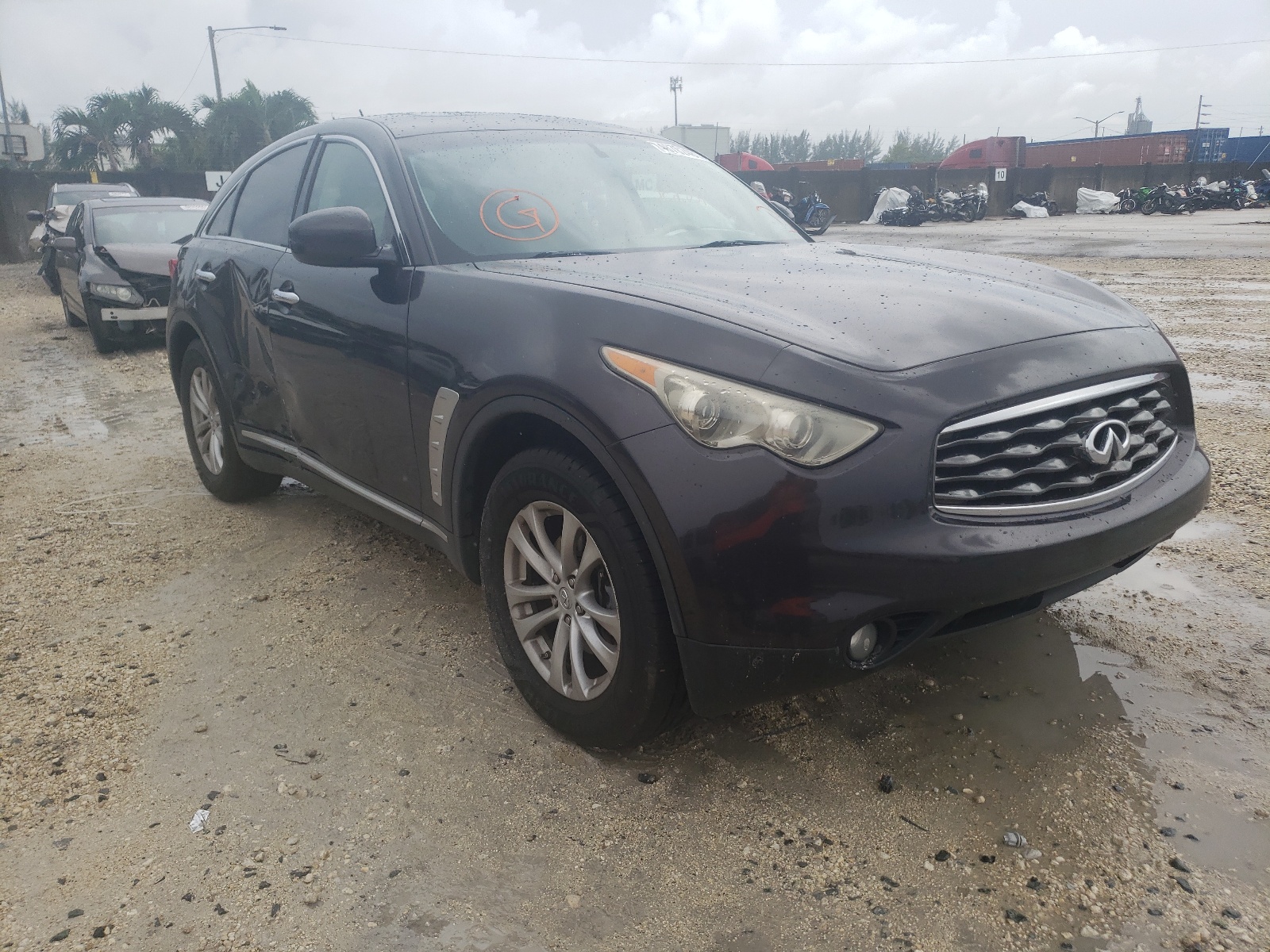 Infiniti fx35 2011