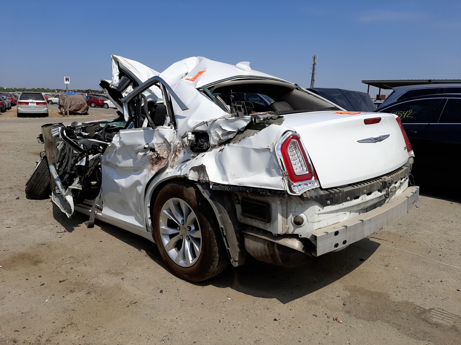 2015 Chrysler 300 - Image 3